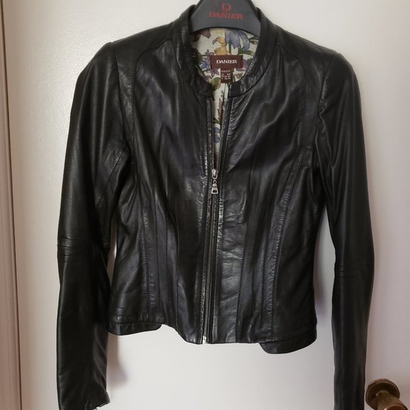 Danier leather jacket - Picture 1 of 6